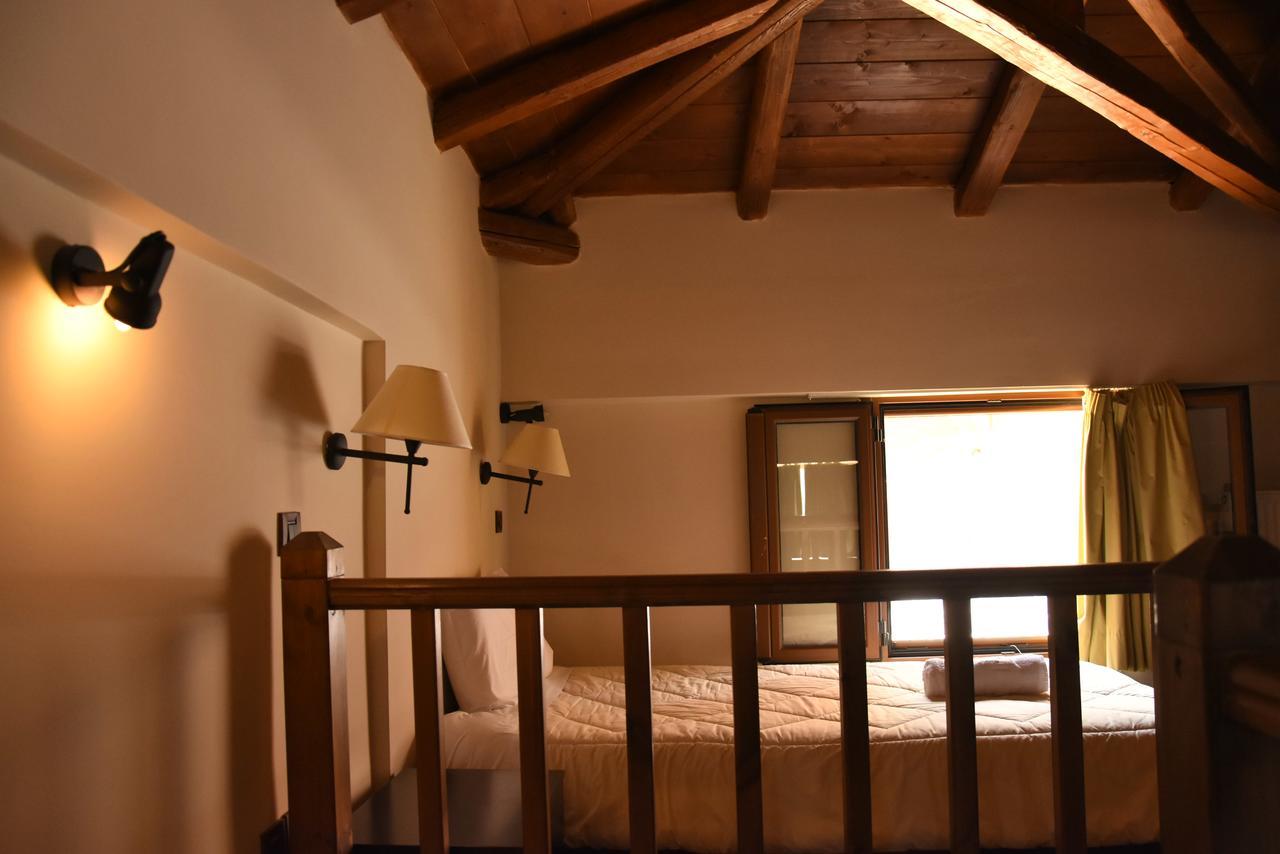 Olvios Hotel Goura Esterno foto