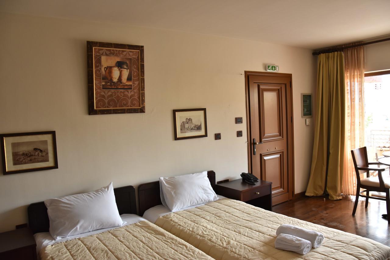 Olvios Hotel Goura Esterno foto