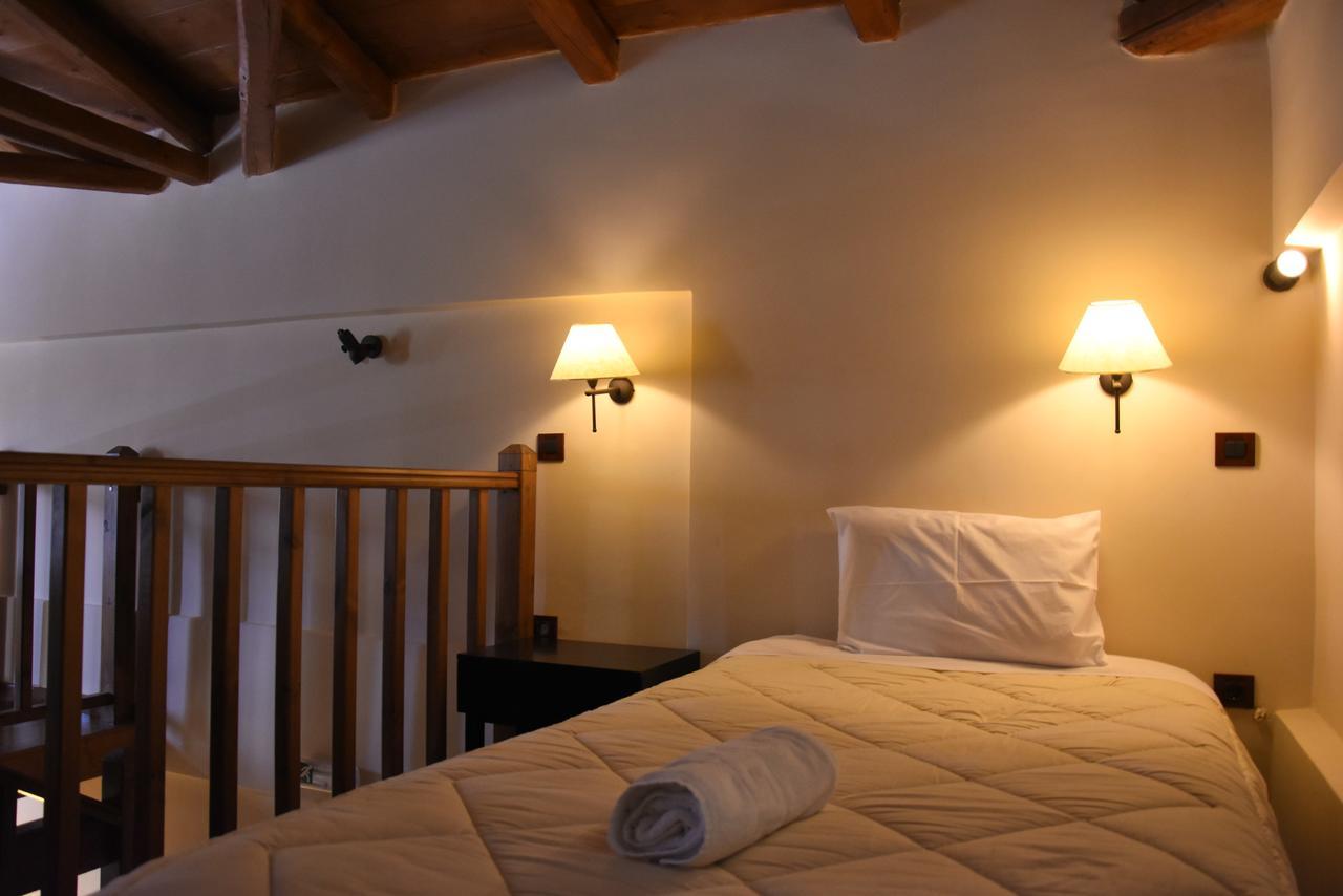 Olvios Hotel Goura Esterno foto