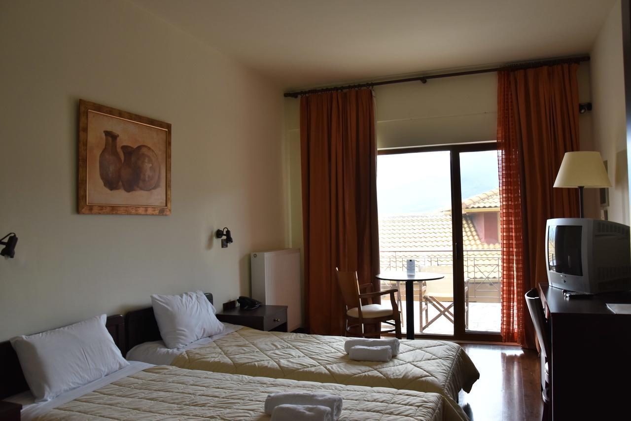 Olvios Hotel Goura Esterno foto