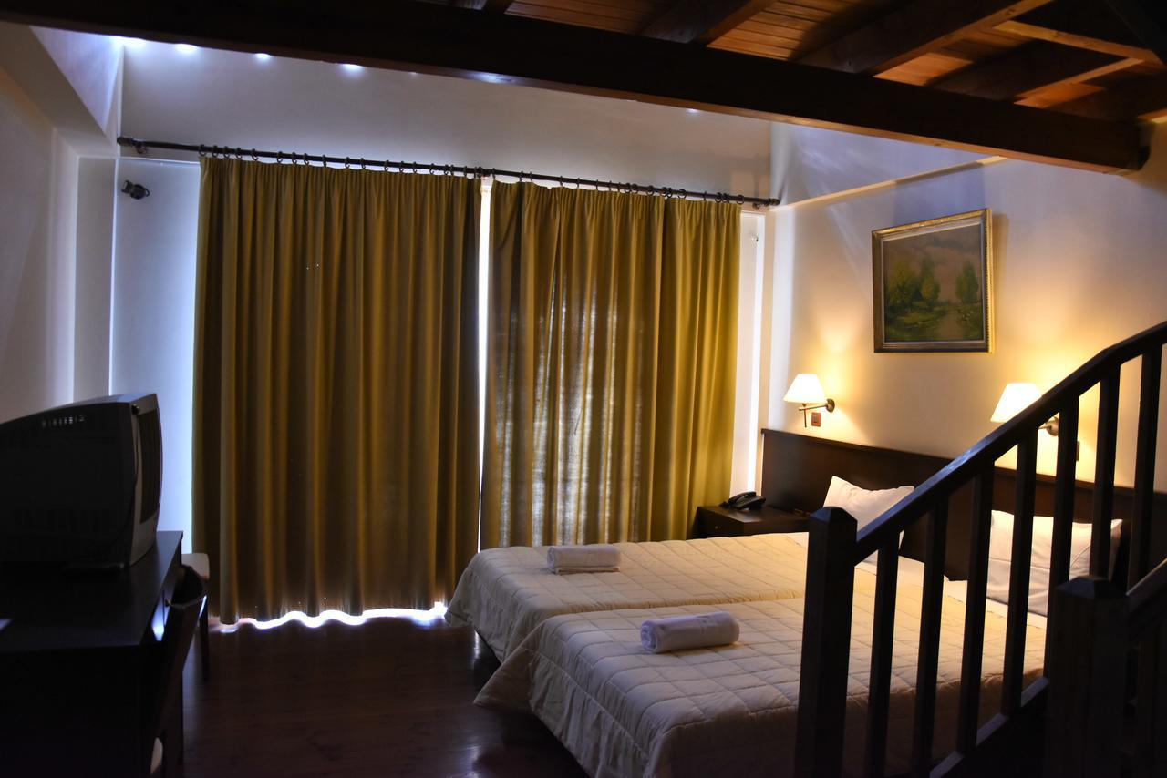 Olvios Hotel Goura Esterno foto