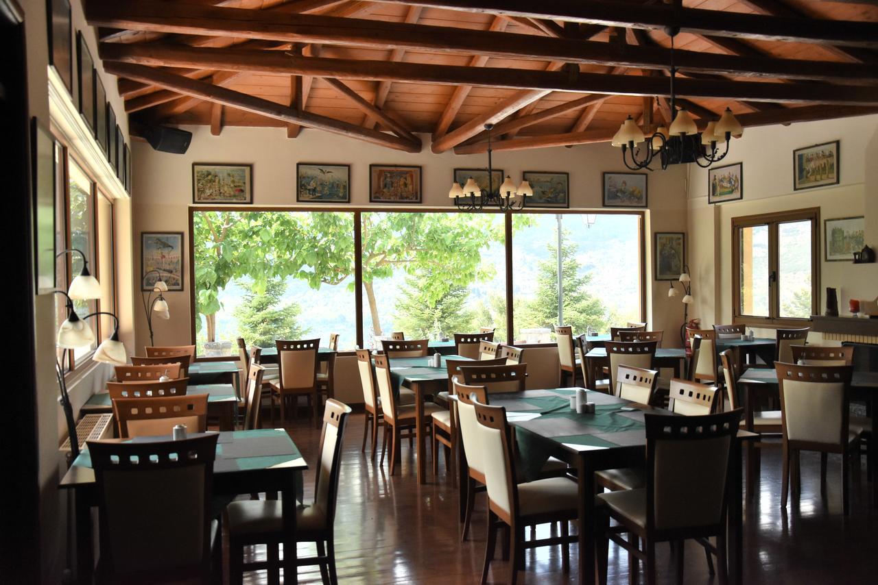 Olvios Hotel Goura Esterno foto
