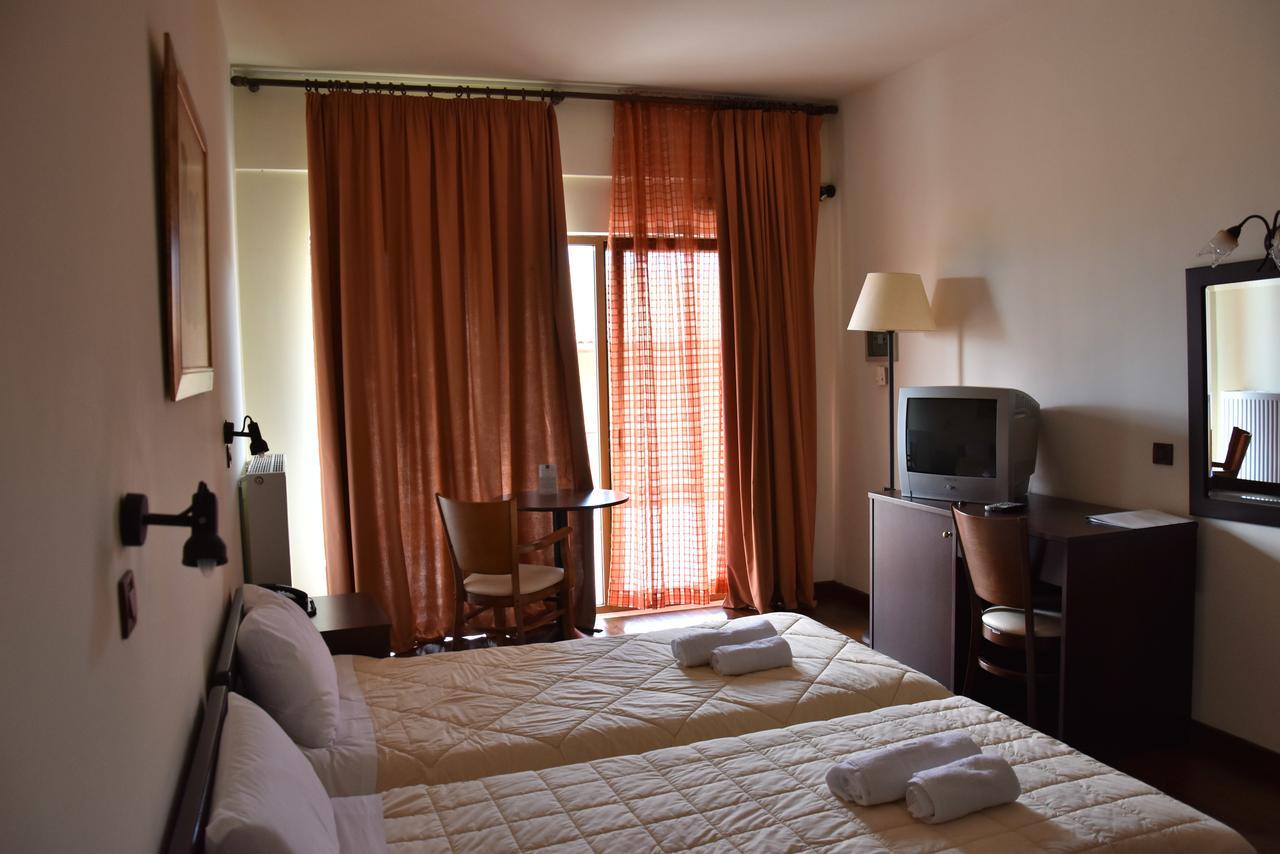 Olvios Hotel Goura Esterno foto